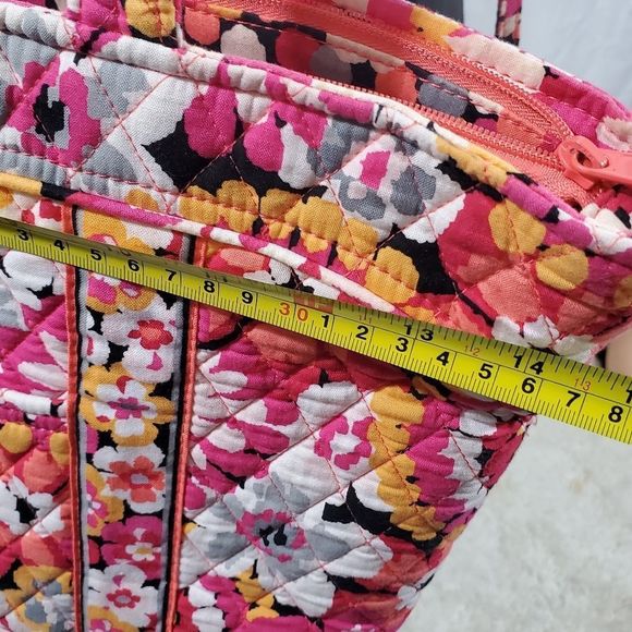 2-piece Set of Vera Bradley Matching Tote & Crossbody Set. P55 - Picture 12 of 16